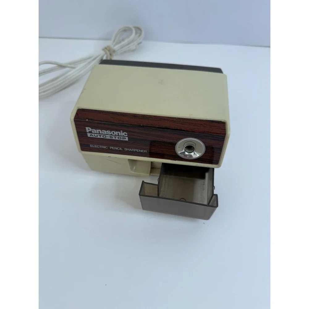 VTG Panasonic KP-110 Auto Stop Electric Desktop Pencil Sharpener WoodGrain WORKS